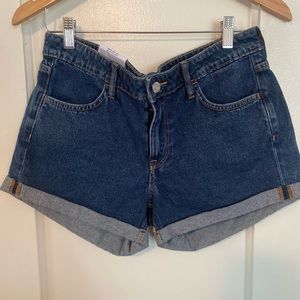 H&M regular waist for dark wash shorts (NEVER WORN)